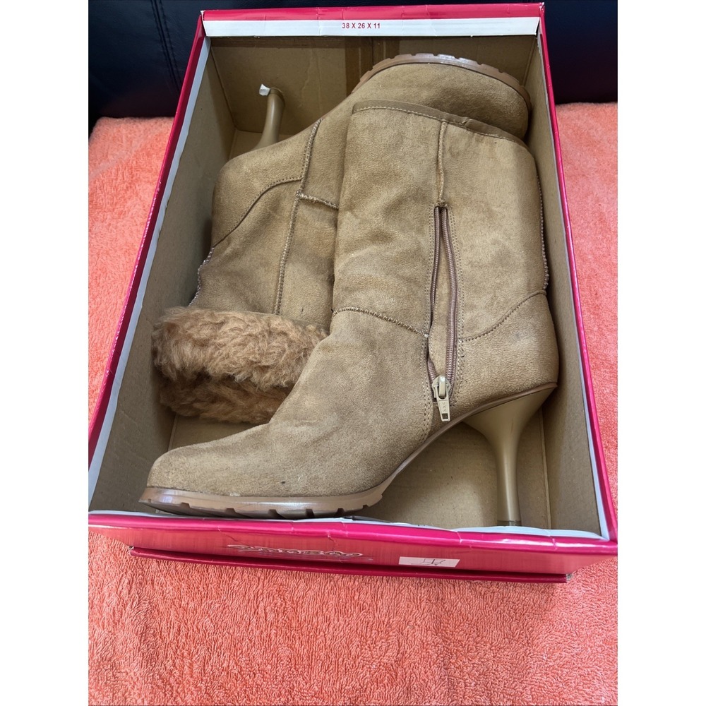 Bamboo Women's Boots Size 9